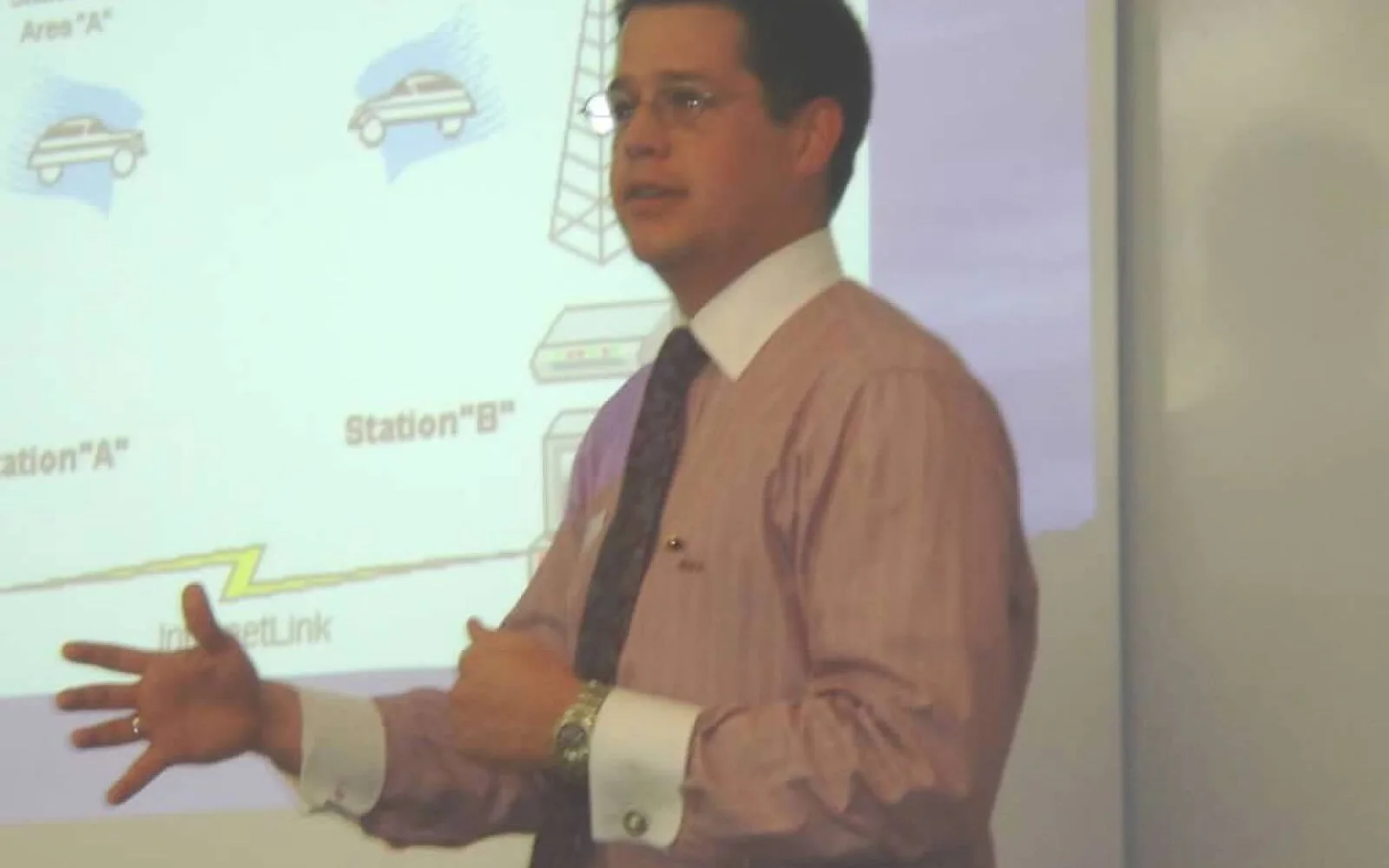 Randall Stone teaching amateur radio in 2005